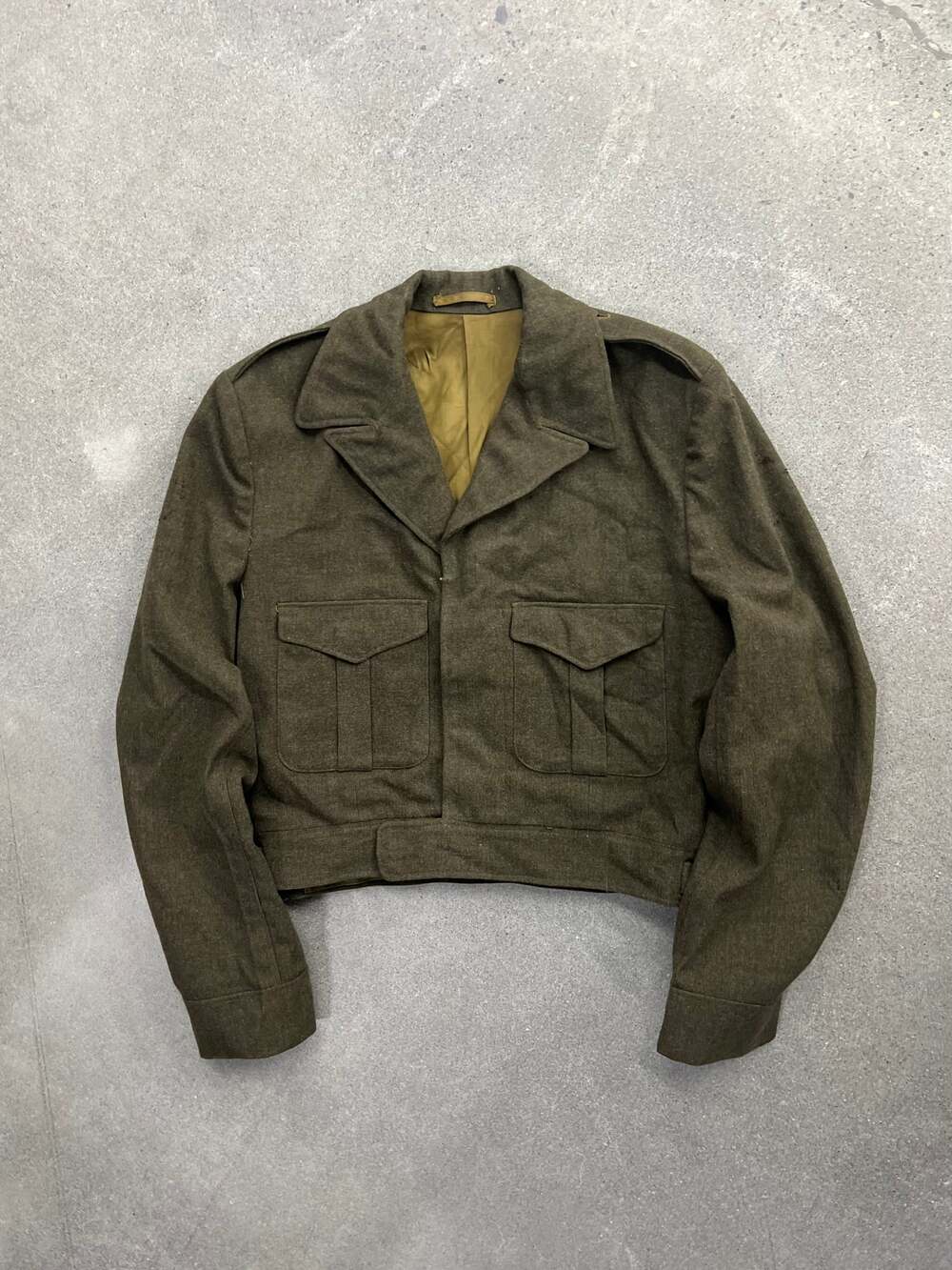Vintage 1955 Canadian Military Wool Battledress ARMY Jacket - S